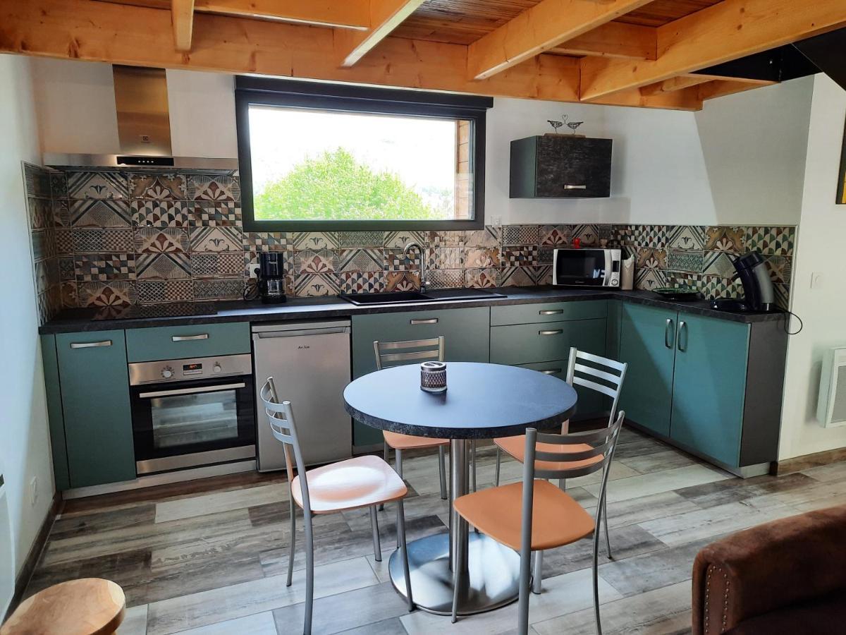 Chalet A L'Oree Du Bois Avec Parking Tournavaux Eksteriør bilde
